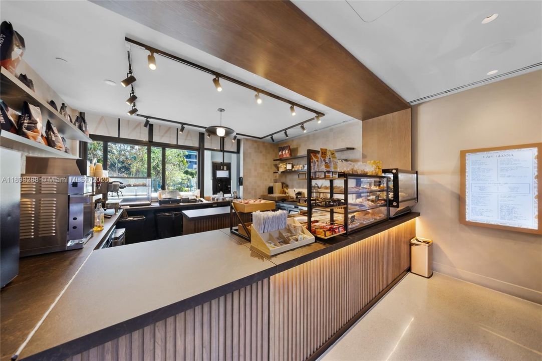 На продажу: $860,000 (2 спален, 2 ванн, 907 Квадратных фут)