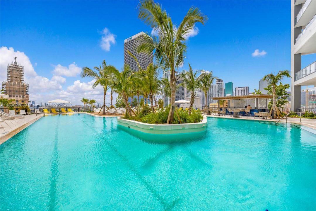 На продажу: $860,000 (2 спален, 2 ванн, 907 Квадратных фут)