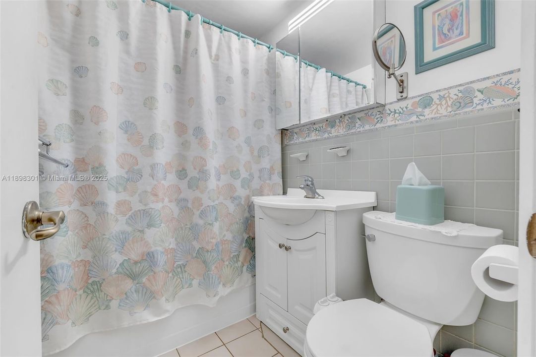 待售: $719,000 (3 贝兹, 2 浴室, 1372 平方英尺)