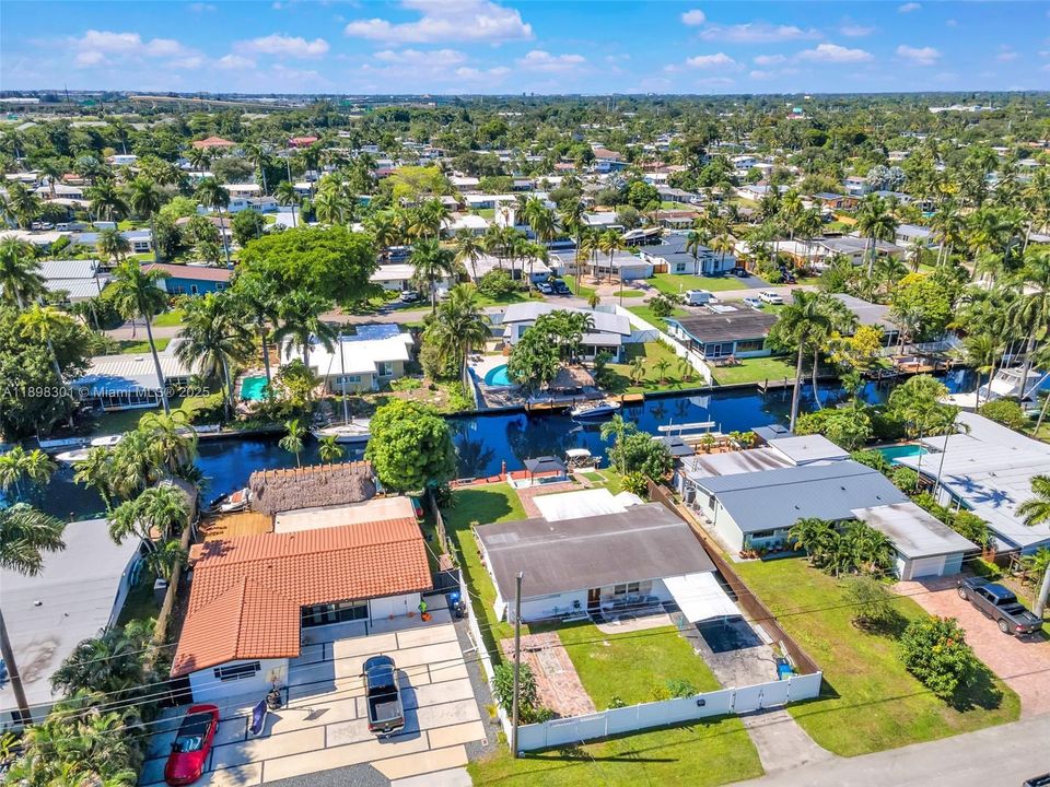 待售: $719,000 (3 贝兹, 2 浴室, 1372 平方英尺)