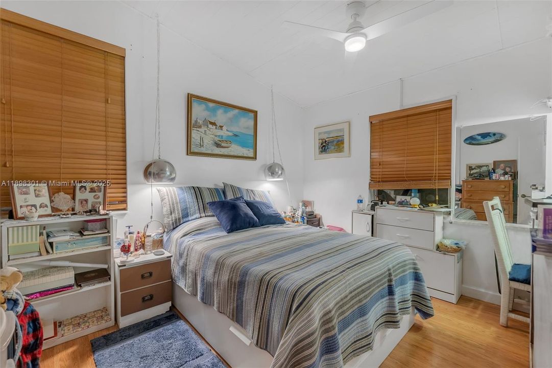 待售: $719,000 (3 贝兹, 2 浴室, 1372 平方英尺)