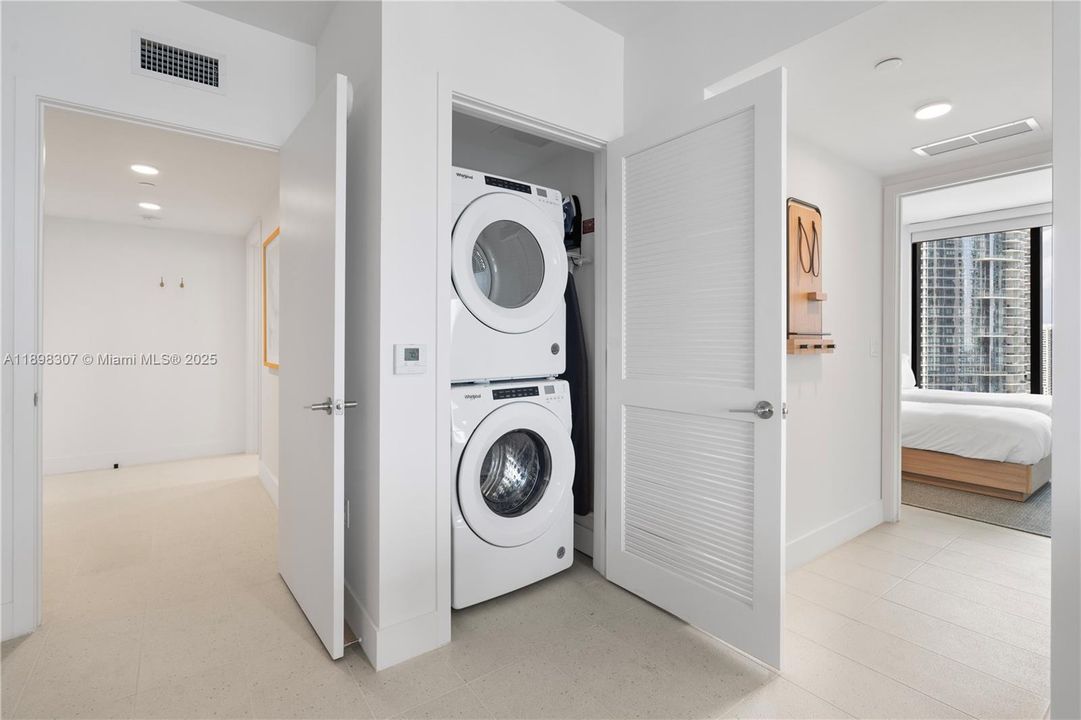 待售: $265,000 (3 贝兹, 2 浴室, 1246 平方英尺)