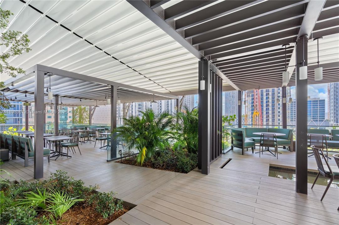 待售: $265,000 (3 贝兹, 2 浴室, 1246 平方英尺)