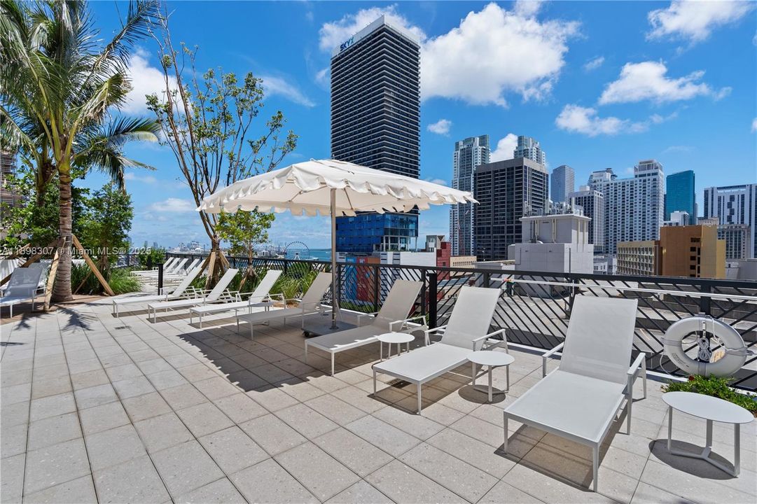 待售: $265,000 (3 贝兹, 2 浴室, 1246 平方英尺)