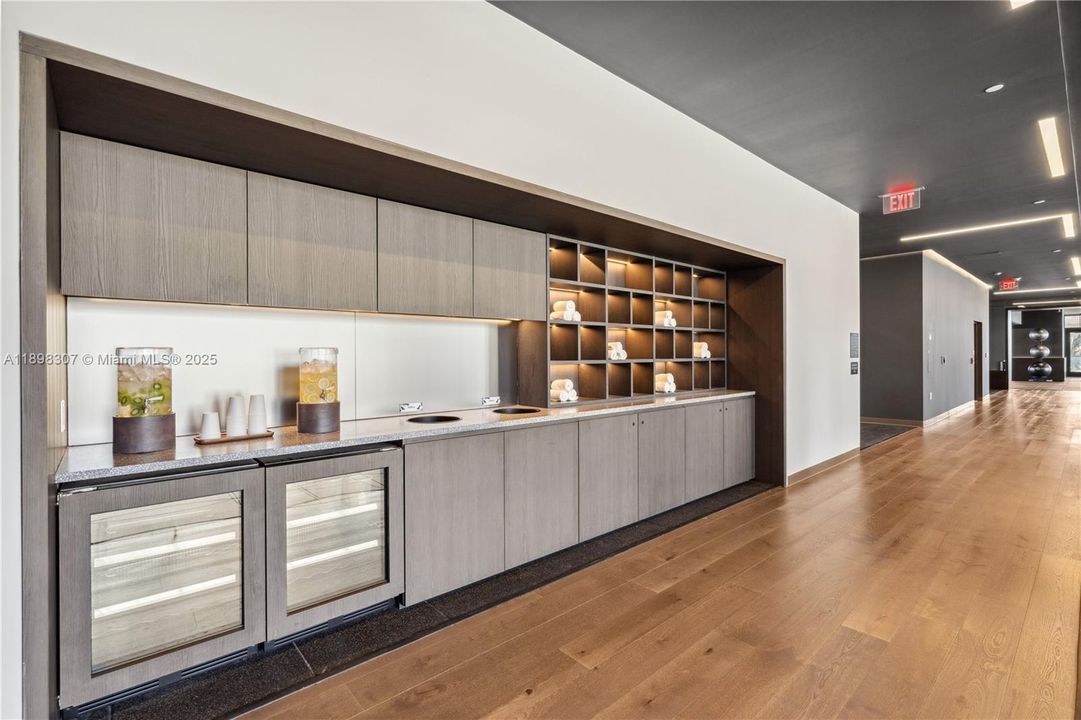 待售: $265,000 (3 贝兹, 2 浴室, 1246 平方英尺)