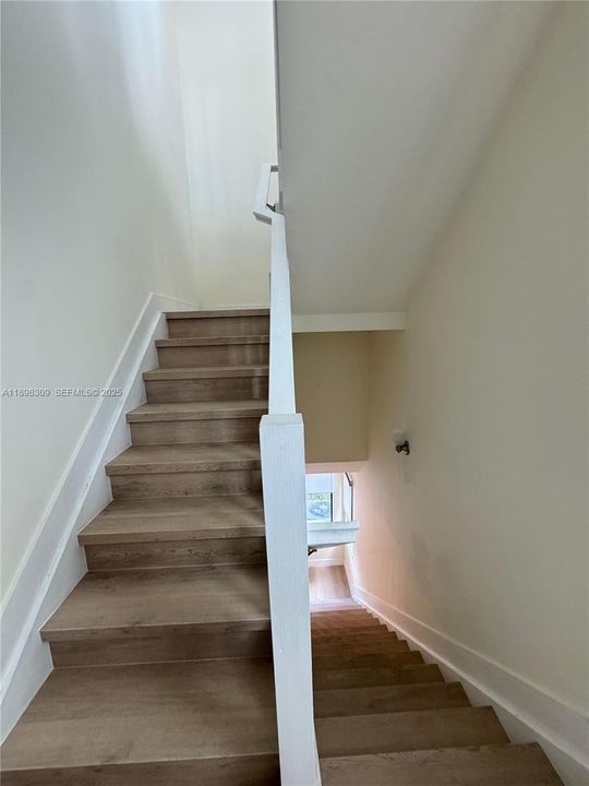 出租: $4,600 (3 贝兹, 2 浴室, 1866 平方英尺)