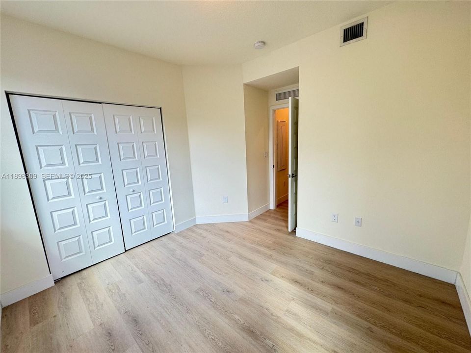 出租: $4,600 (3 贝兹, 2 浴室, 1866 平方英尺)