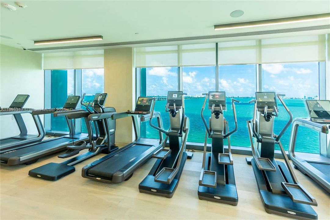 For Rent: $25,000 (4 beds, 4 baths, 2887 Square Feet)