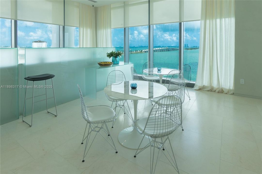 For Rent: $25,000 (4 beds, 4 baths, 2887 Square Feet)