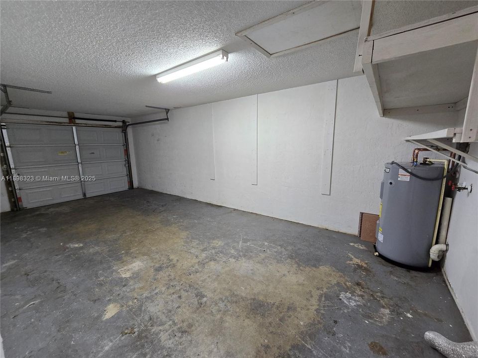 最近售出: $292,600 (3 贝兹, 2 浴室, 1275 平方英尺)