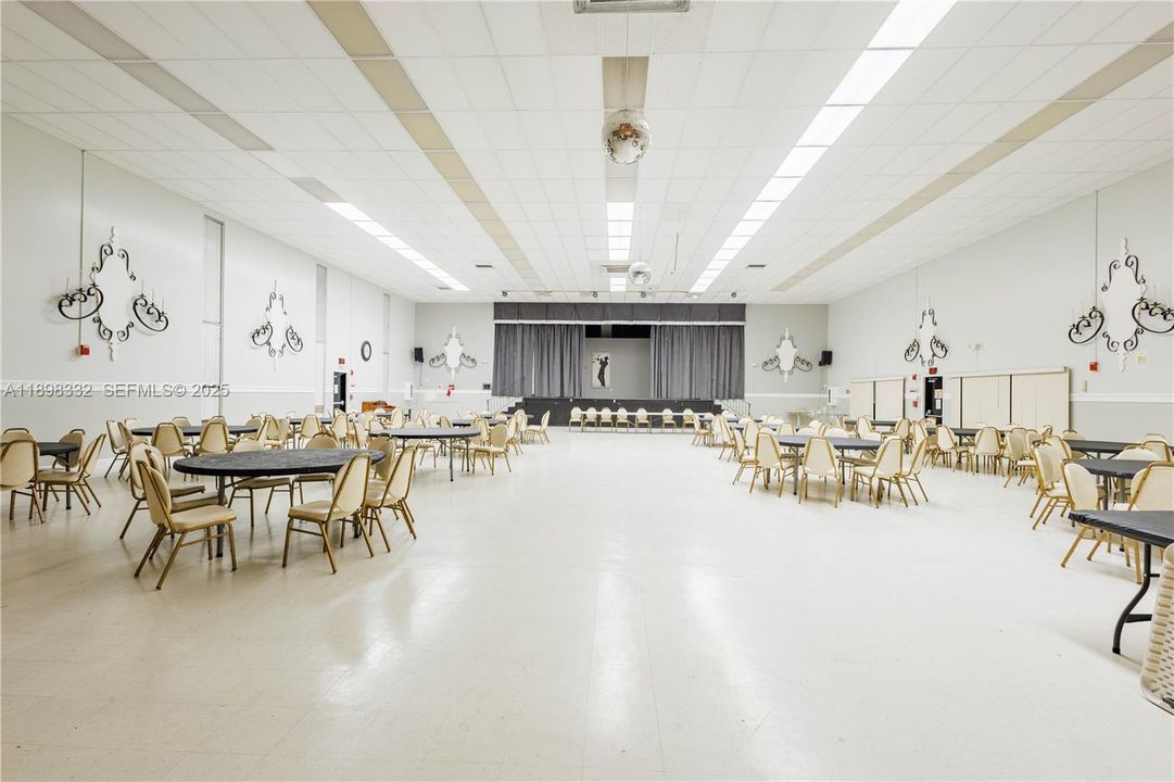 На продажу: $119,000 (1 спален, 2 ванн, 928 Квадратных фут)