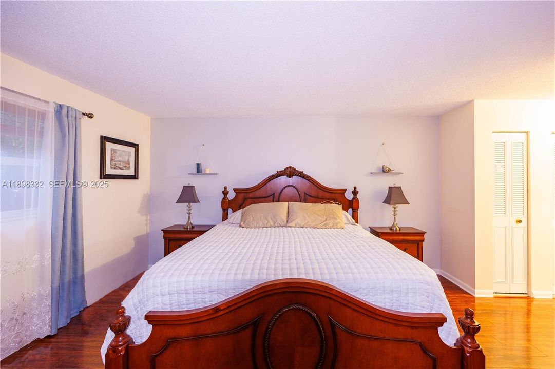 На продажу: $119,000 (1 спален, 2 ванн, 928 Квадратных фут)