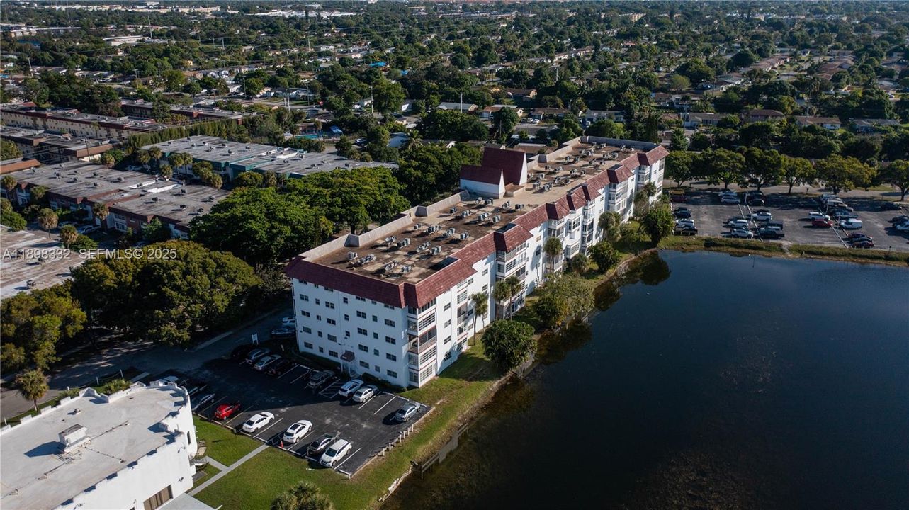 На продажу: $119,000 (1 спален, 2 ванн, 928 Квадратных фут)