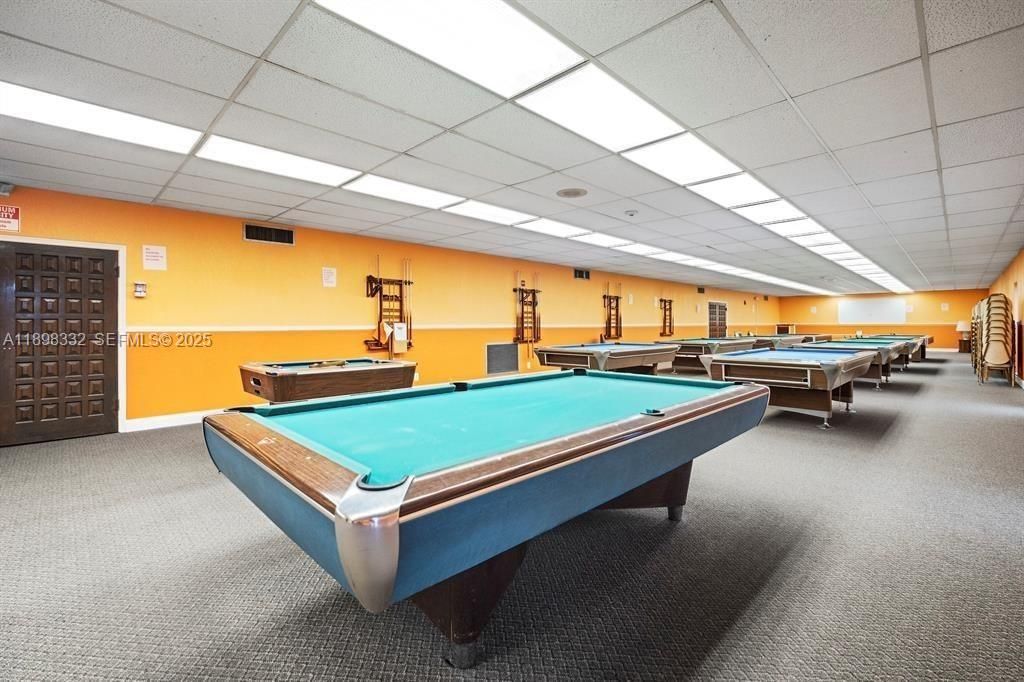 На продажу: $119,000 (1 спален, 2 ванн, 928 Квадратных фут)