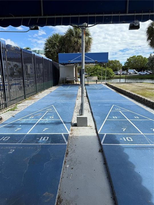 На продажу: $119,000 (1 спален, 2 ванн, 928 Квадратных фут)