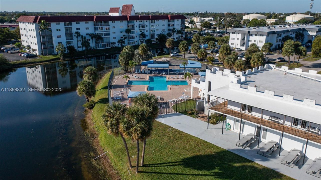 На продажу: $119,000 (1 спален, 2 ванн, 928 Квадратных фут)