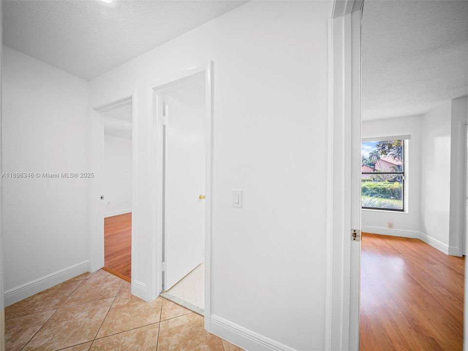 В аренду: $5,000 (4 спален, 2 ванн, 2471 Квадратных фут)