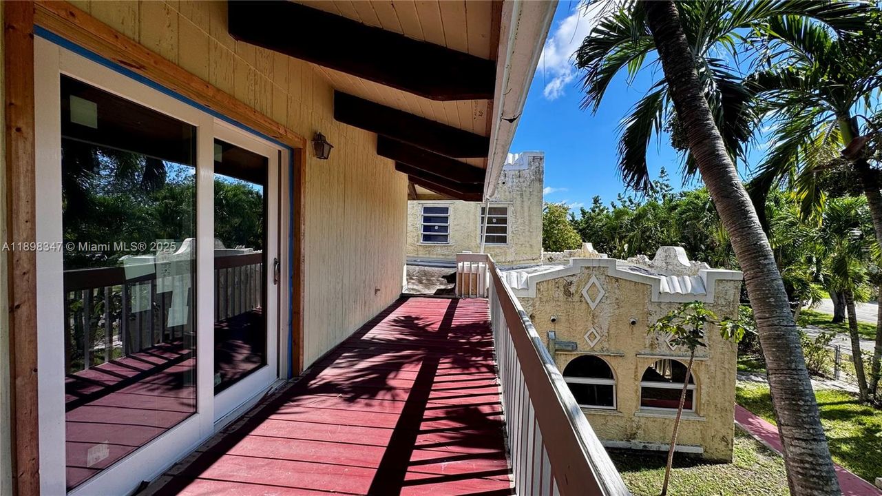 En Venta: $1,590,000 (5 camas, 4 baños, 3933 Pies cuadrados)