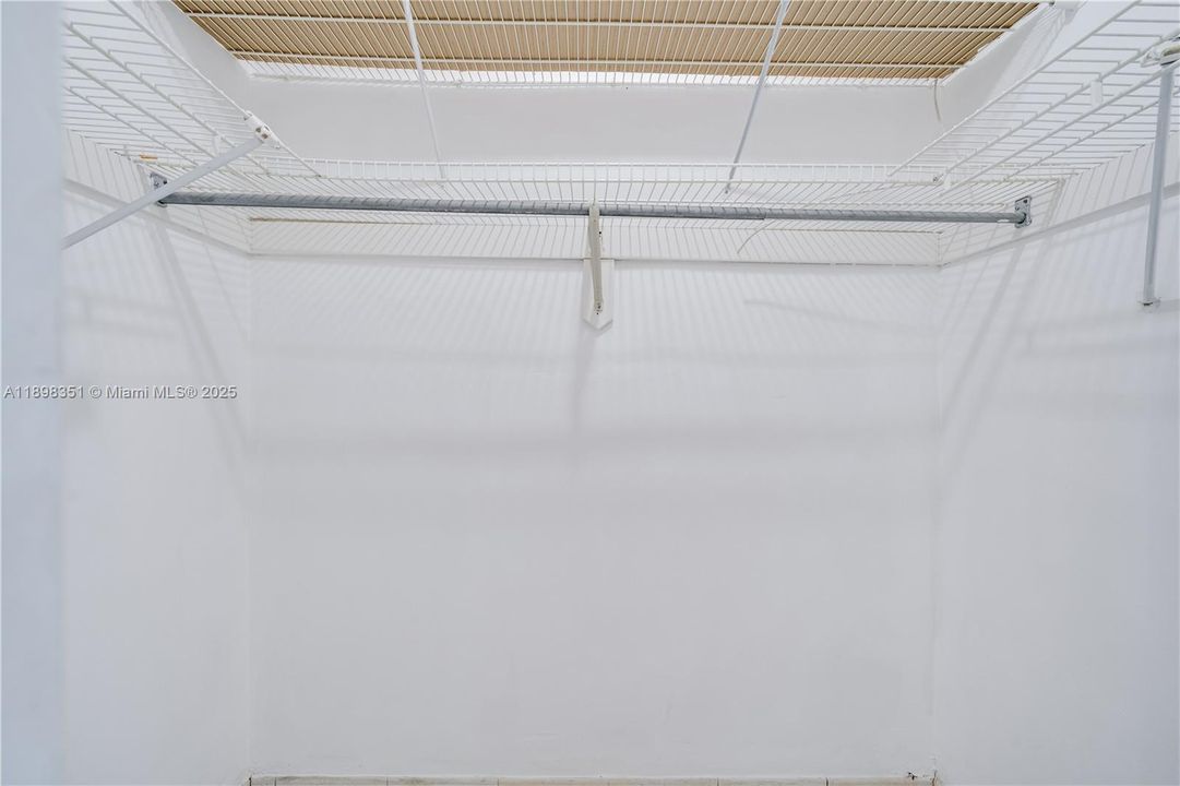 Recently Rented: $3,100 (4 beds, 2 baths, 1500 Square Feet)