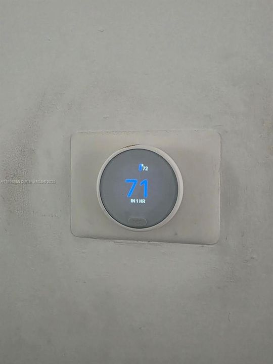 For Sale: $380,000 (2 beds, 2 baths, 1308 Square Feet)