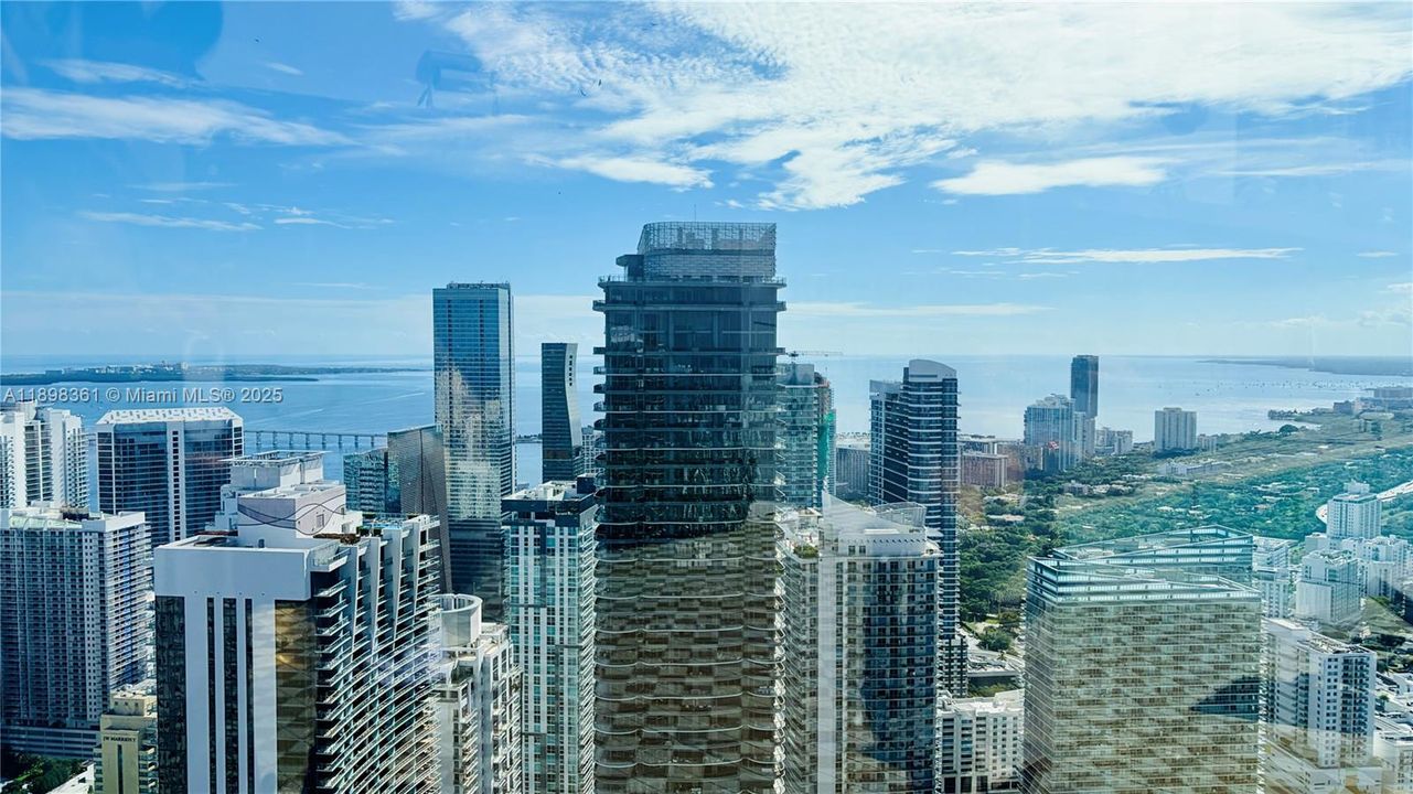 Recently Rented: $4,150 (1 beds, 2 baths, 849 Square Feet)