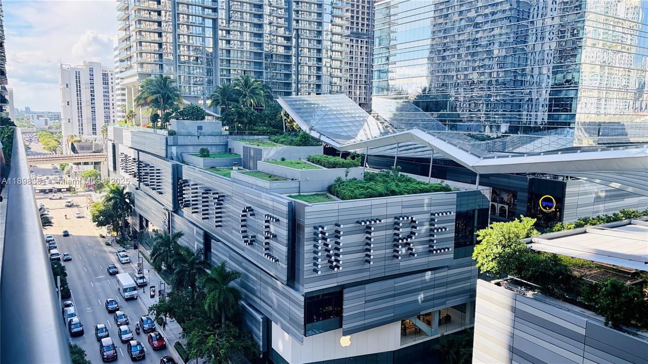 Recently Rented: $4,150 (1 beds, 2 baths, 849 Square Feet)