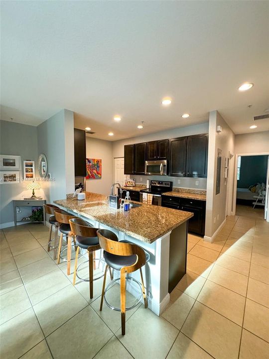 For Rent: $3,250 (3 beds, 3 baths, 1745 Square Feet)