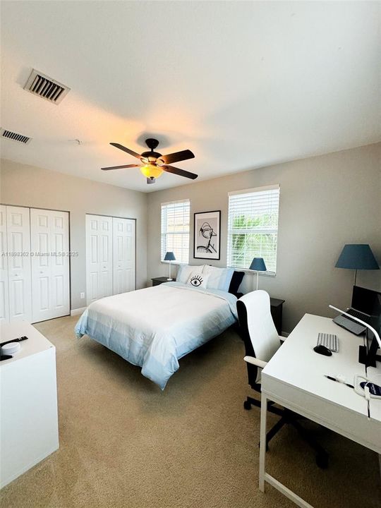 For Rent: $3,250 (3 beds, 3 baths, 1745 Square Feet)