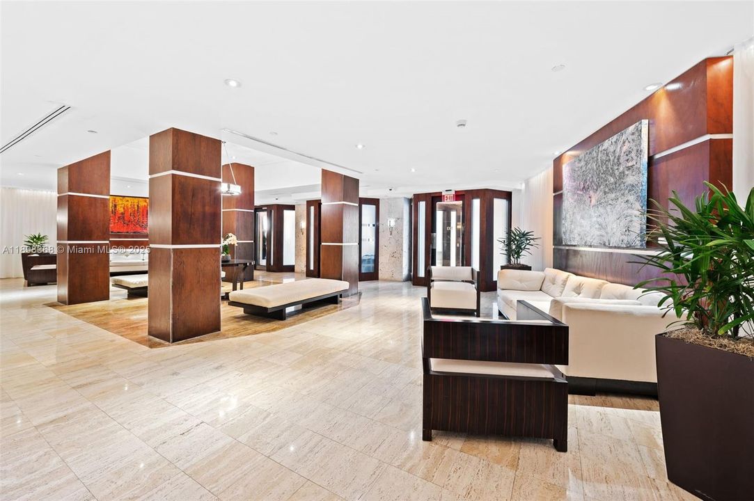 Недавно продано: $490,000 (2 спален, 2 ванн, 1357 Квадратных фут)