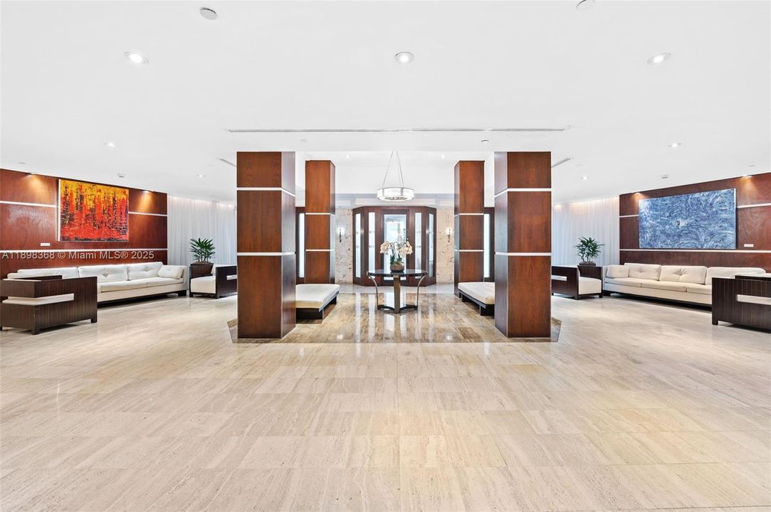 Недавно продано: $490,000 (2 спален, 2 ванн, 1357 Квадратных фут)