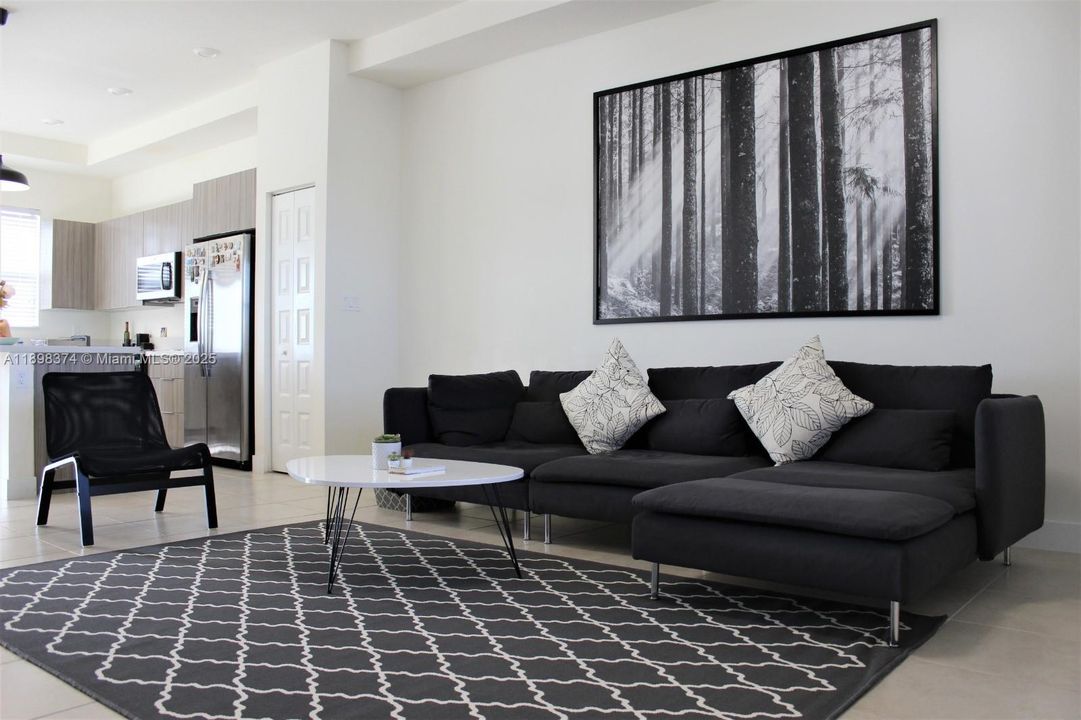 For Sale: $449,900 (3 beds, 2 baths, 1345 Square Feet)