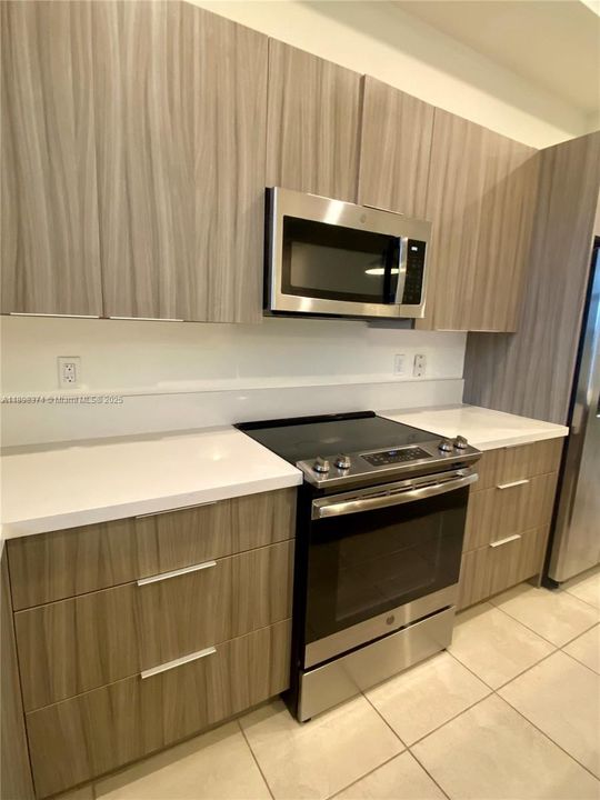 For Sale: $449,900 (3 beds, 2 baths, 1345 Square Feet)