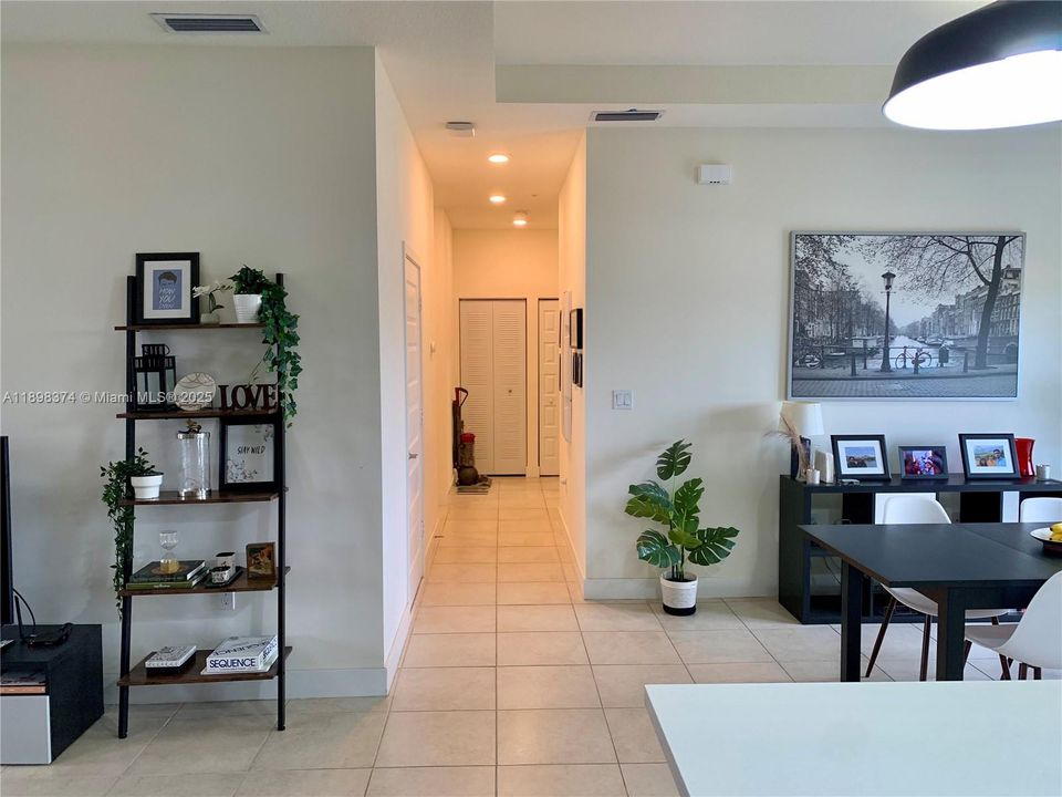 For Sale: $449,900 (3 beds, 2 baths, 1345 Square Feet)