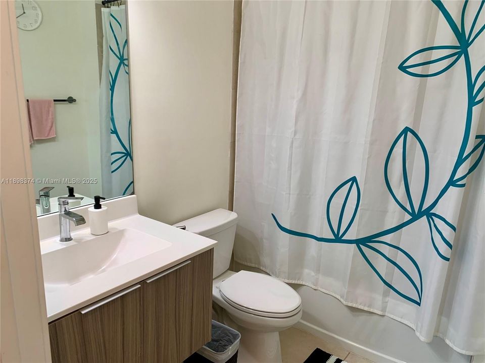 For Sale: $449,900 (3 beds, 2 baths, 1345 Square Feet)