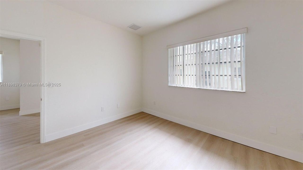 На продажу: $254,000 (3 спален, 2 ванн, 1194 Квадратных фут)