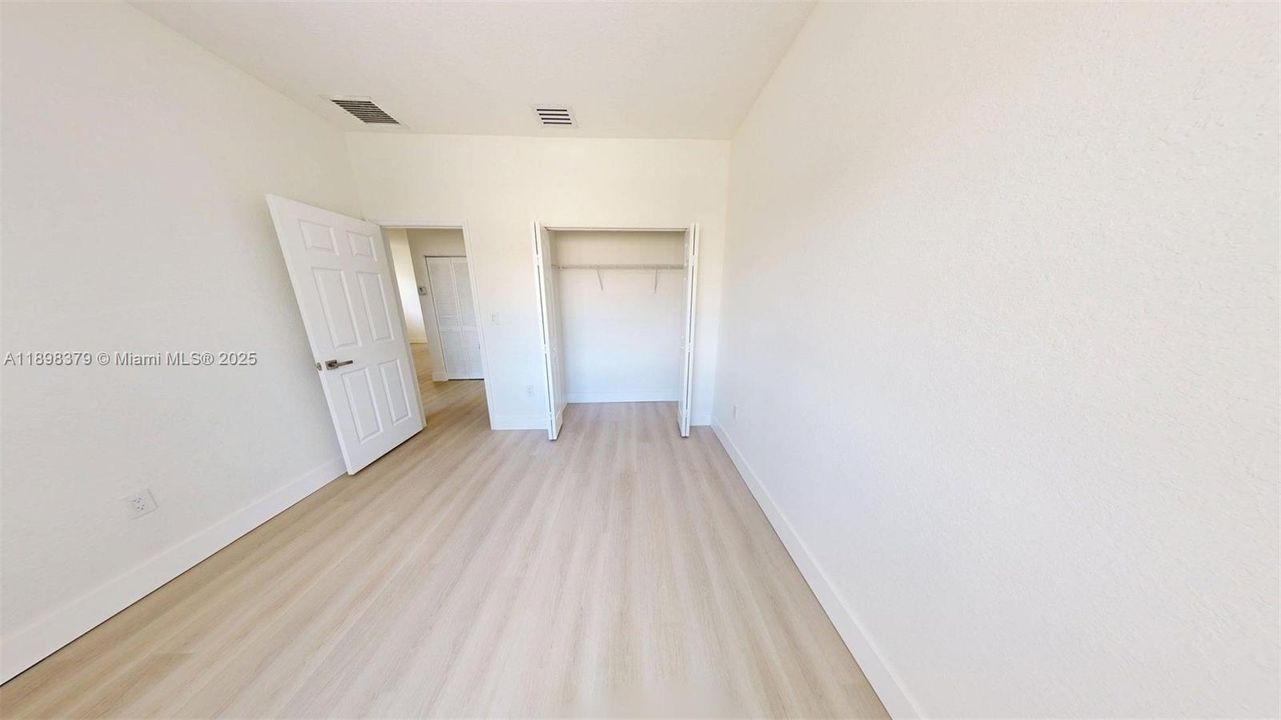 На продажу: $254,000 (3 спален, 2 ванн, 1194 Квадратных фут)