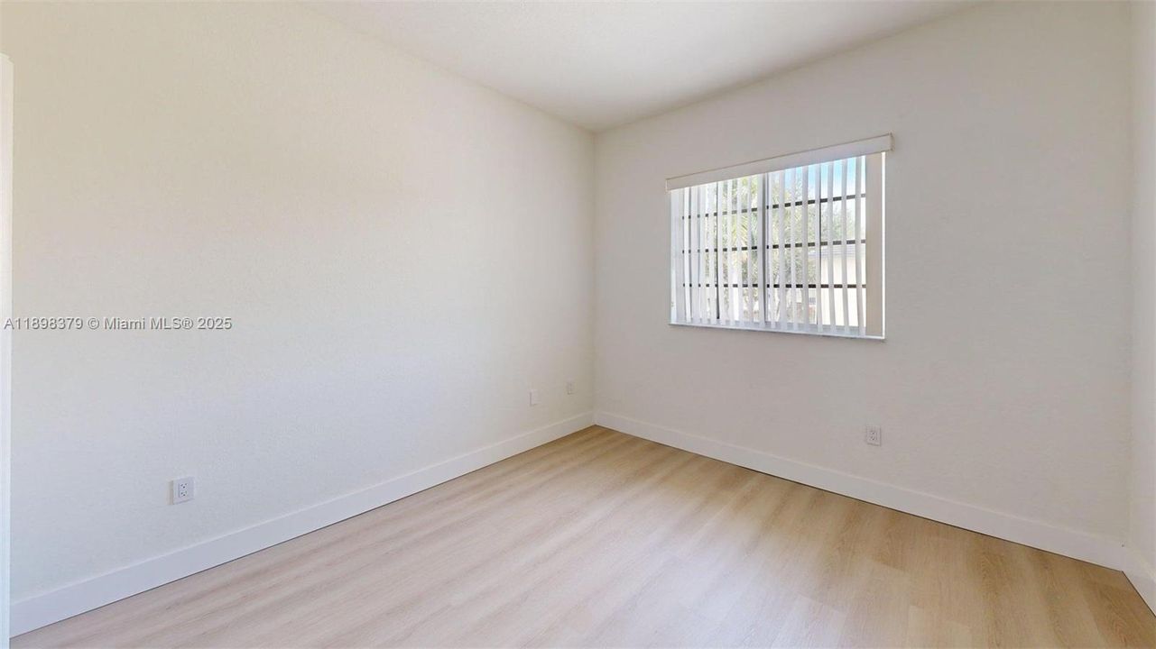 На продажу: $254,000 (3 спален, 2 ванн, 1194 Квадратных фут)