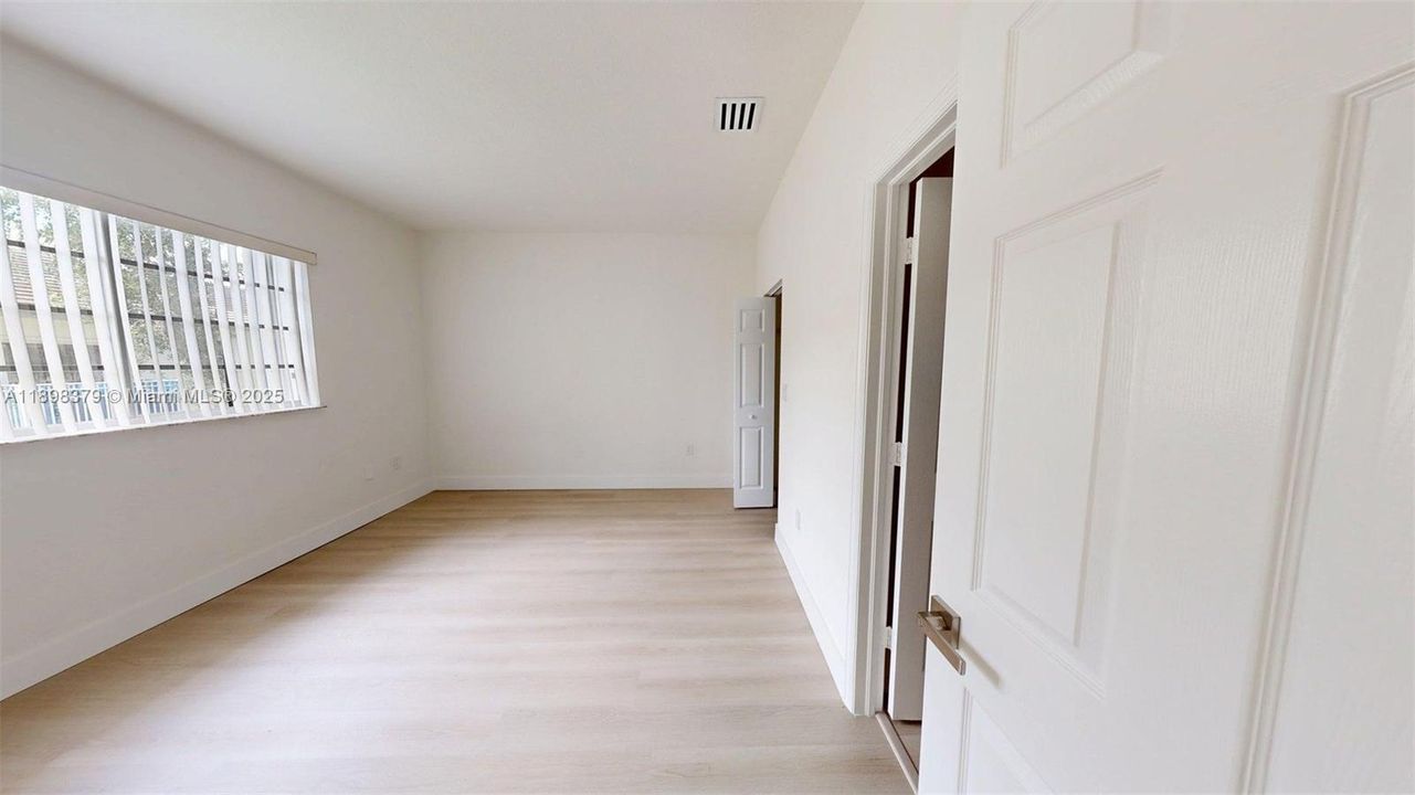 На продажу: $254,000 (3 спален, 2 ванн, 1194 Квадратных фут)