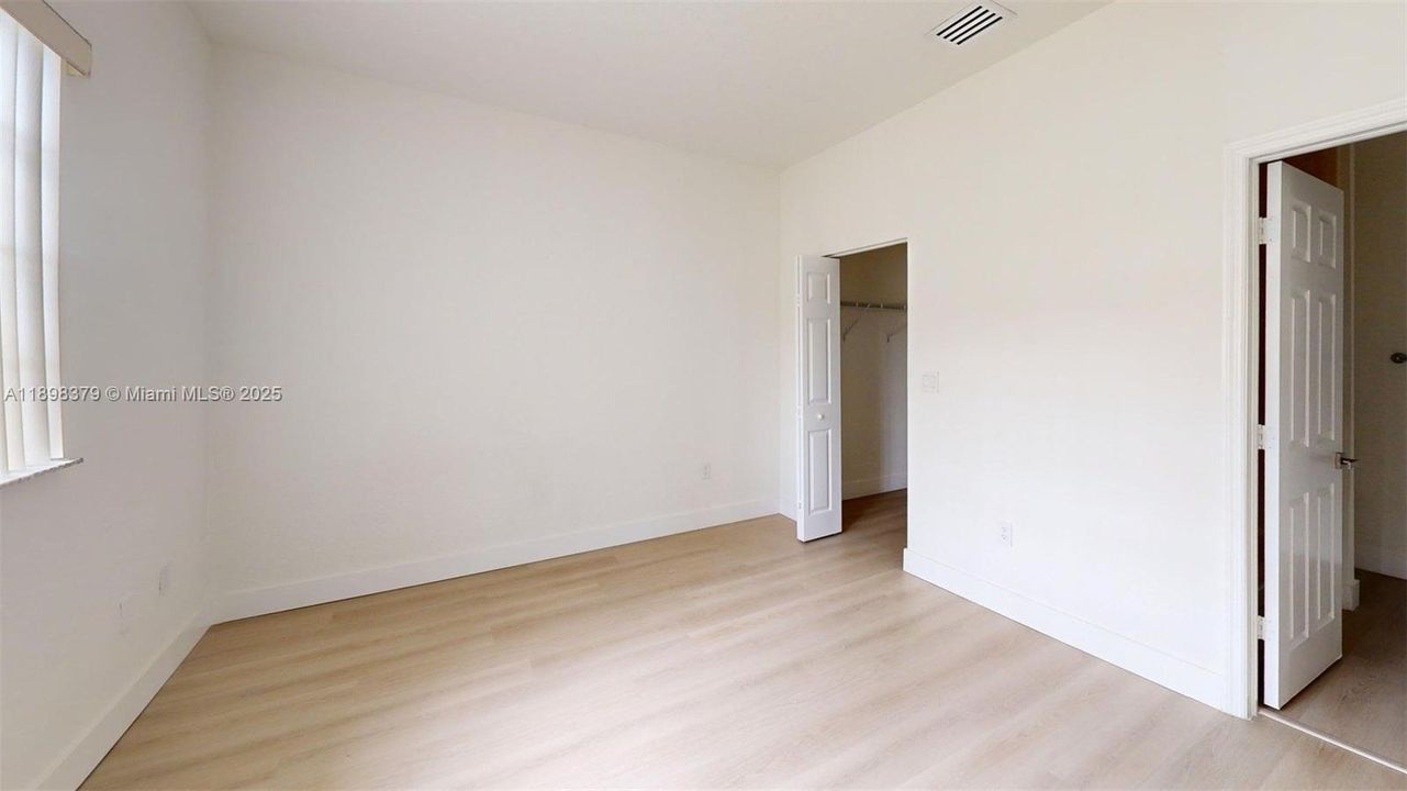 На продажу: $254,000 (3 спален, 2 ванн, 1194 Квадратных фут)