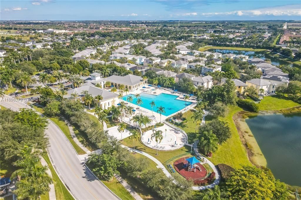 На продажу: $254,000 (3 спален, 2 ванн, 1194 Квадратных фут)