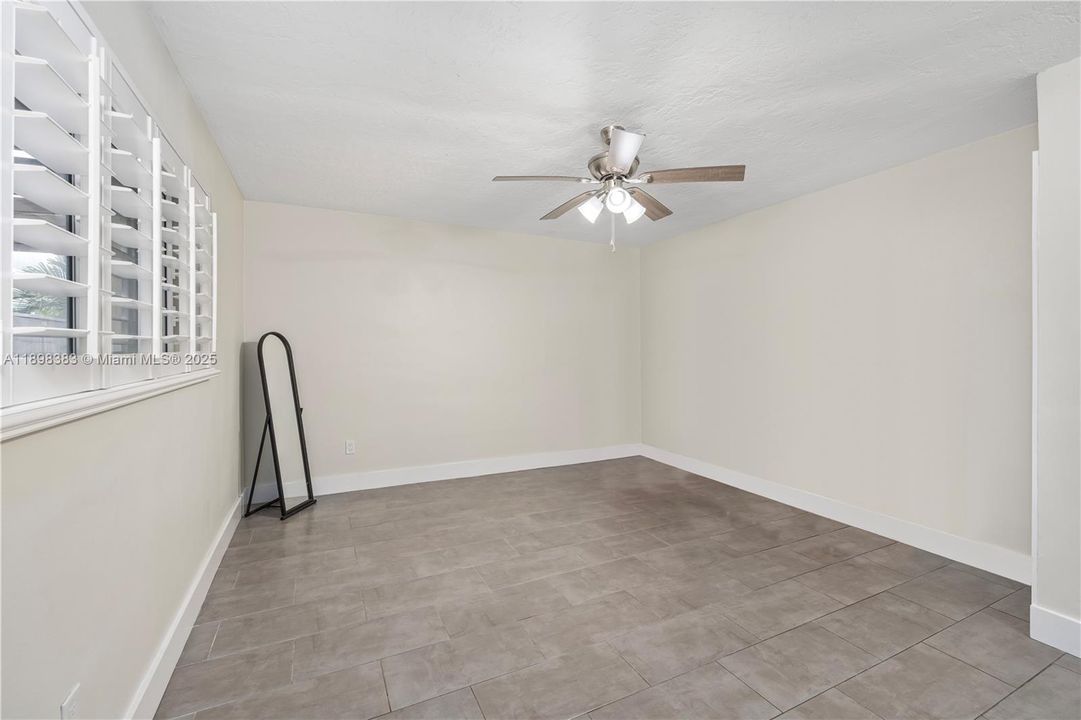 待售: $859,000 (3 贝兹, 2 浴室, 2306 平方英尺)