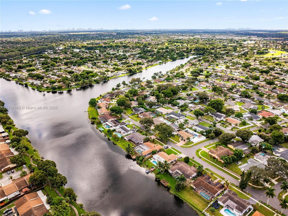 待售: $859,000 (3 贝兹, 2 浴室, 2306 平方英尺)