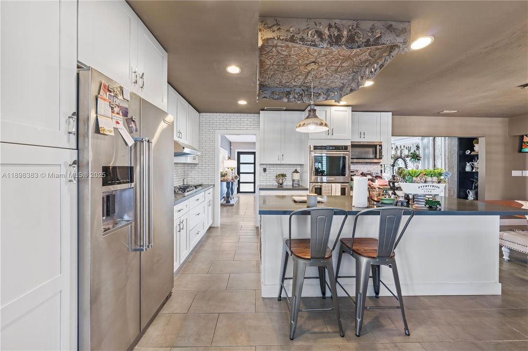 待售: $859,000 (3 贝兹, 2 浴室, 2306 平方英尺)