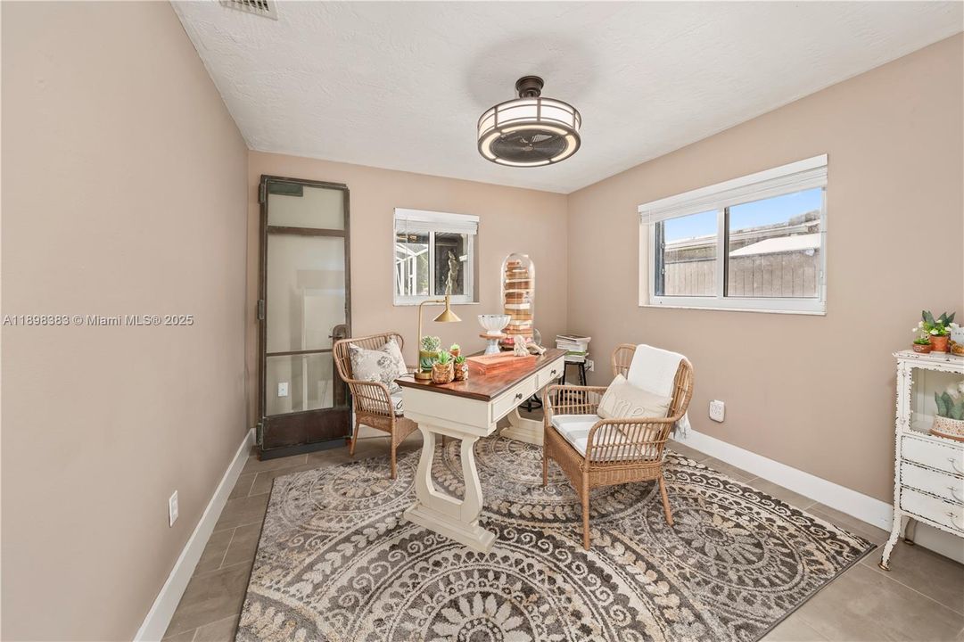 待售: $859,000 (3 贝兹, 2 浴室, 2306 平方英尺)