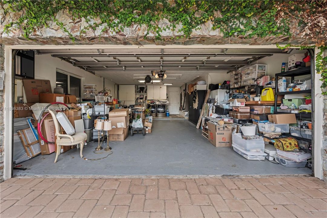 待售: $859,000 (3 贝兹, 2 浴室, 2306 平方英尺)