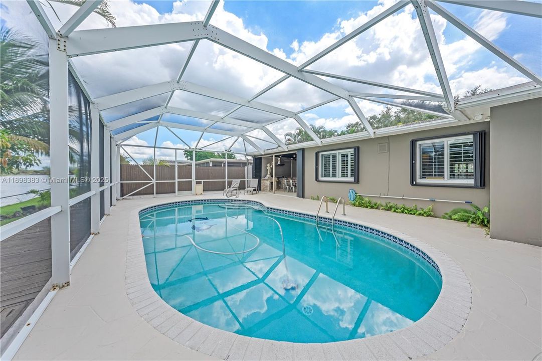 待售: $859,000 (3 贝兹, 2 浴室, 2306 平方英尺)