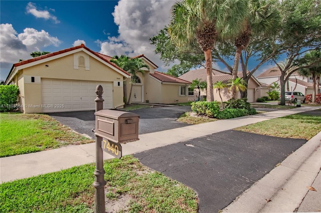 For Rent: $5,500 (4 beds, 3 baths, 2356 Square Feet)