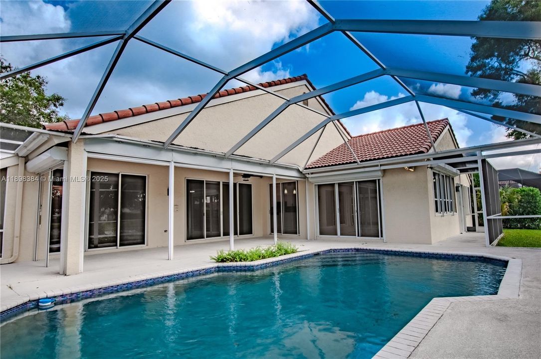 For Rent: $5,500 (4 beds, 3 baths, 2356 Square Feet)