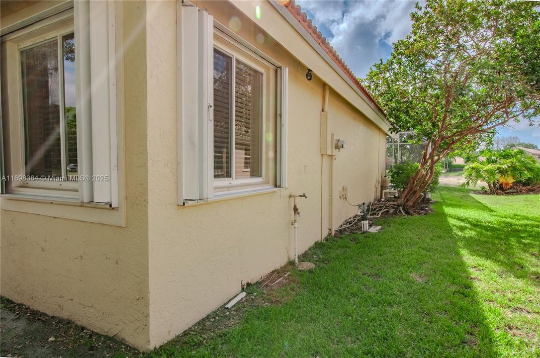 For Rent: $5,500 (4 beds, 3 baths, 2356 Square Feet)