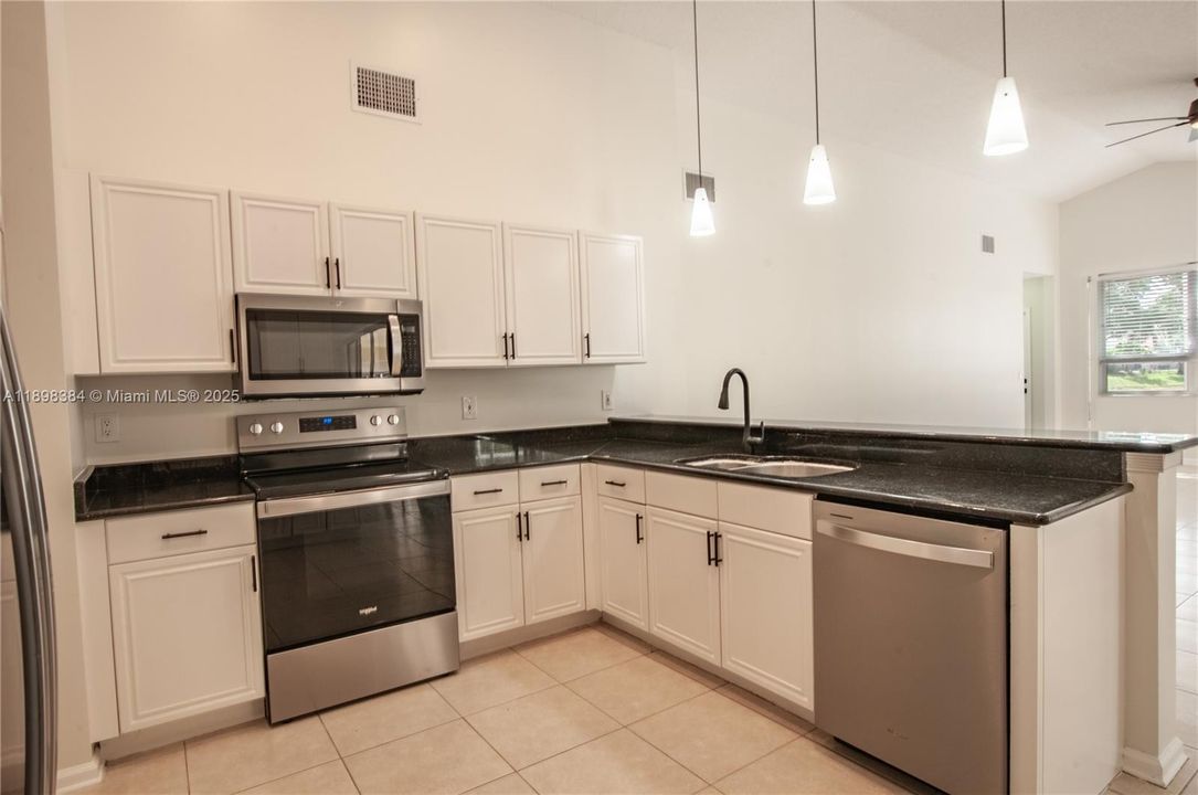 For Rent: $5,500 (4 beds, 3 baths, 2356 Square Feet)